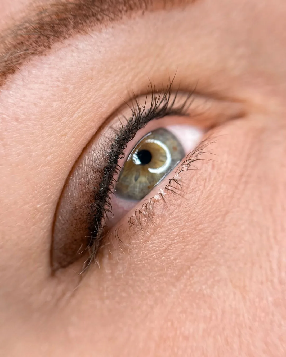Liner tatouage ras de cils Vendée